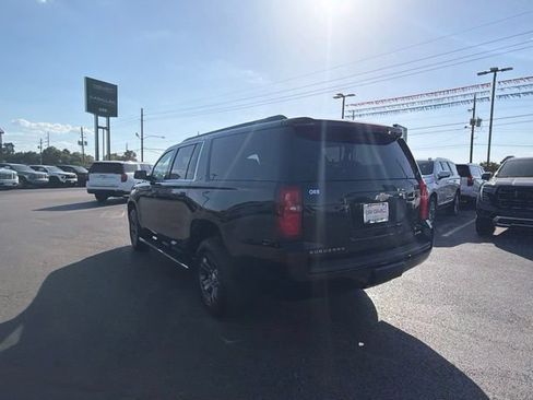Used 2016 Chevrolet Suburban LT AWD/4WD image 4