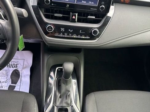 Used 2021 Toyota Corolla SE image 19