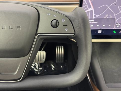 Used 2021 Tesla Model S Plaid image 21