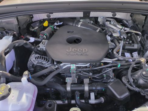 New 2026 Jeep Grand Cherokee Altitude AWD/4WD image 22