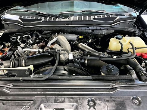 Used 2022 Ford F250 Lariat w/ Lariat Ultimate Package AWD/4WD image 30