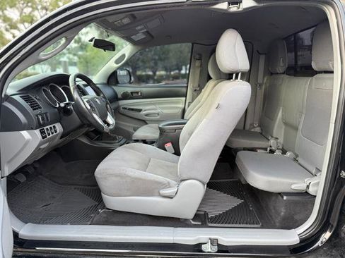 Used 2014 Toyota Tacoma 4x4 Access Cab w/ Convenience Package image 20