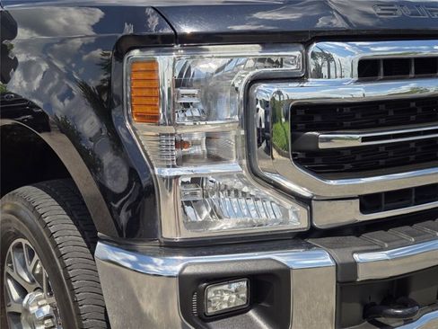 Used 2021 Ford F250 Lariat w/ Lariat Value Package AWD/4WD image 10