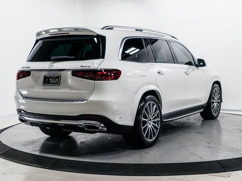 Used 2024 Mercedes-Benz GLS 450 4MATIC image 36