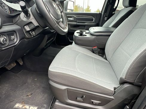 Used 2024 RAM 2500 Big Horn w/ Bed Utility Group image 16