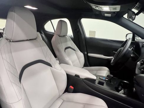 Certified 2025 Lexus UX 300h FWD image 11