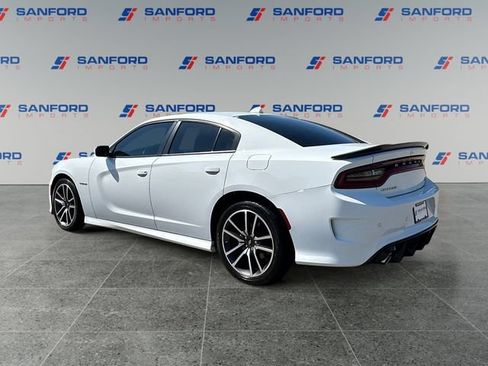 Used 2022 Dodge Charger R/T w/ Plus Group RWD image 3