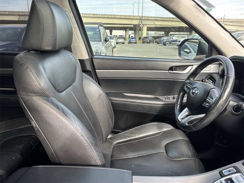 Used 2021 Hyundai Palisade SEL w/ Premium Package image 18