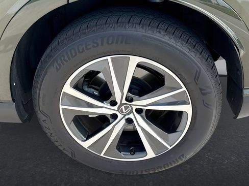 Used 2026 Lexus RX 350 Premium w/ Accessory Package (Z1) FWD image 31