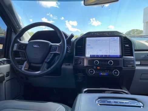 Used 2022 Ford F250 Limited image 27