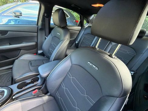 Used 2022 Kia Forte GT-Line FWD image 9