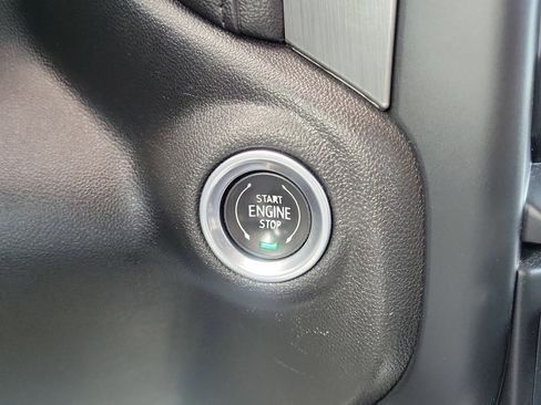 Used 2022 GMC Sierra 2500 Denali image 16