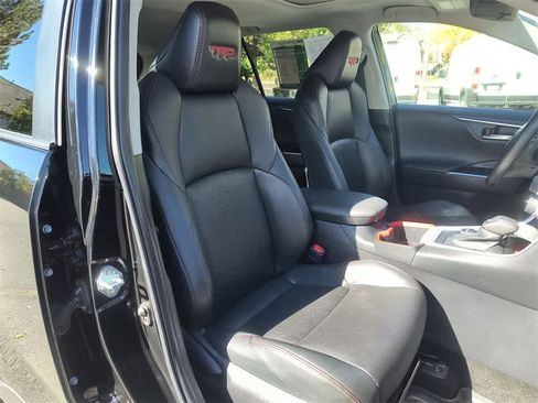 Used 2022 Toyota RAV4 TRD Off-Road image 24