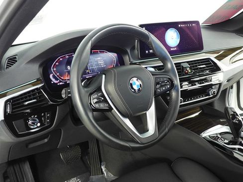 Certified 2023 BMW 530i w/ Convenience Package RWD image 31