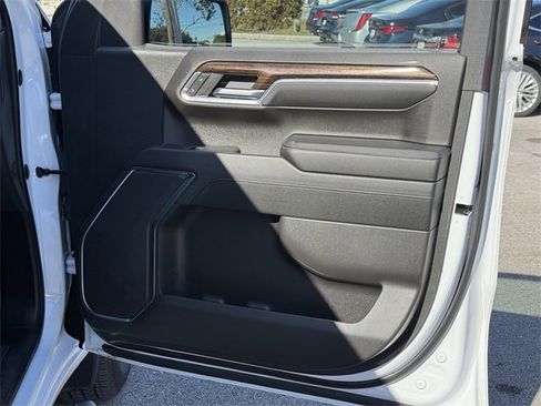 Used 2023 GMC Sierra 1500 Elevation image 38