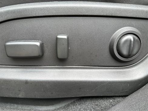 Used 2017 Buick Enclave Leather AWD/4WD image 40