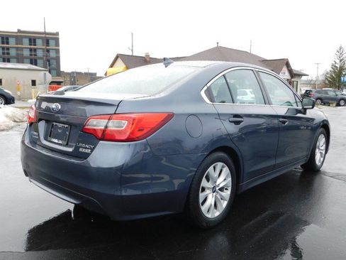 Used 2017 Subaru Legacy 2.5i Premium image 7