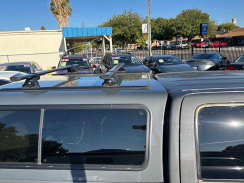 Used 2009 GMC Canyon SLE image 7