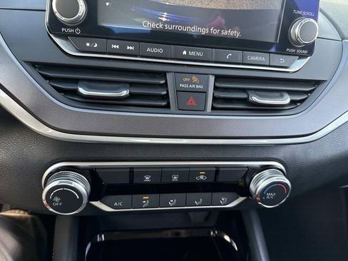 Used 2024 Nissan Altima 2.5 SR image 24