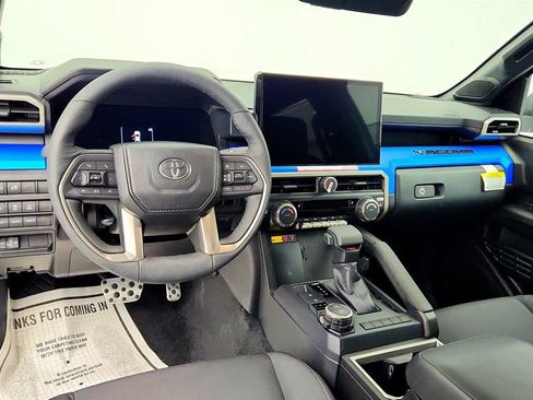 Used 2025 Toyota Tacoma TRD Sport w/ TRD Sport Upgrade Package AWD/4WD image 12