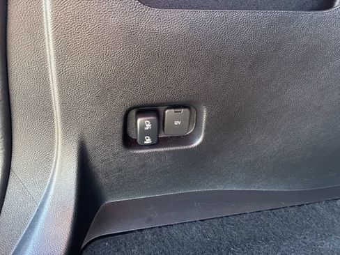 Used 2024 Ford Edge Titanium AWD/4WD image 9