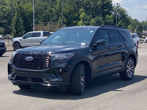 New 2026 Ford Explorer ST-Line RWD image 19