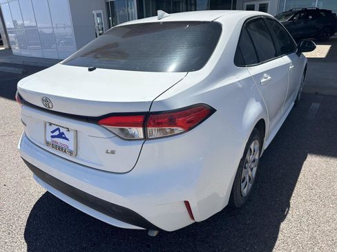 Used 2020 Toyota Corolla LE w/ Carpet Mat Package (TMS) image 7