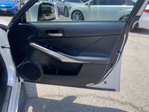 Used 2018 Lexus IS 300 RWD image 22