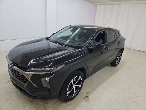 Used 2024 Chevrolet Trax RS FWD image 29