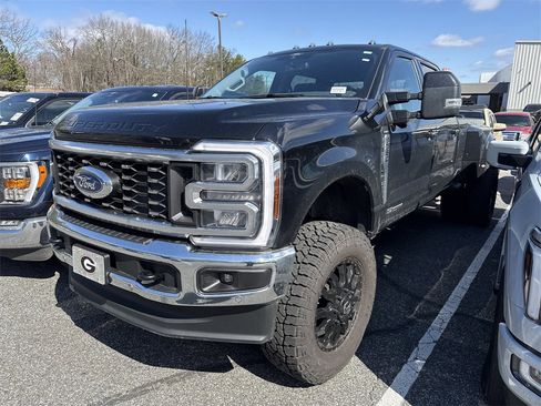 Used 2026 Ford F350 Lariat w/ Lariat Ultimate Package image 4