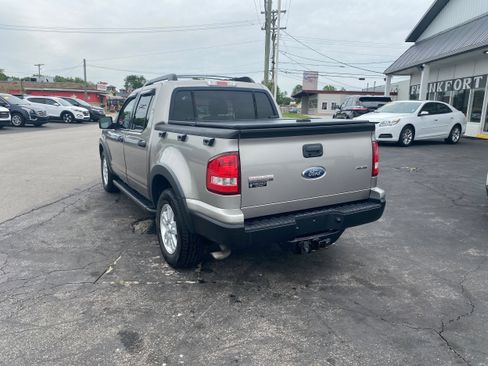 Used 2008 Ford Explorer Sport Trac XLT AWD/4WD image 7