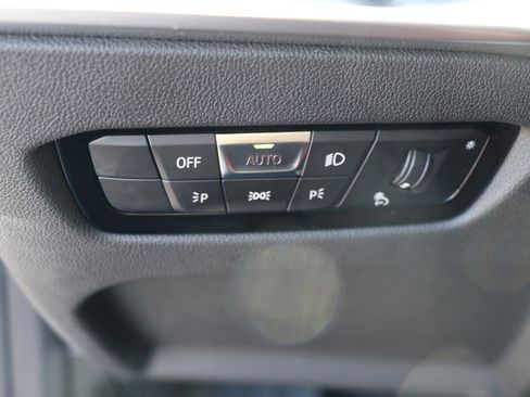 Certified 2025 BMW 230i Coupe w/ Convenience Package image 25