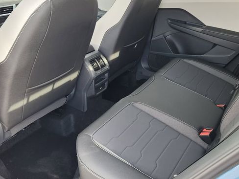 New 2025 Volkswagen Taos SE image 8