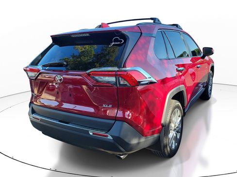 Used 2025 Toyota RAV4 XLE Premium FWD image 6