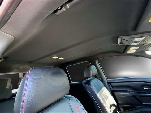Used 2021 Nissan Titan PRO-4X w/ Pro-4x Convenience Package image 19