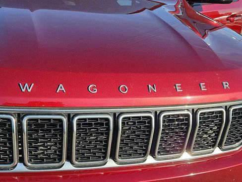 Used 2022 Jeep Wagoneer Series II image 12