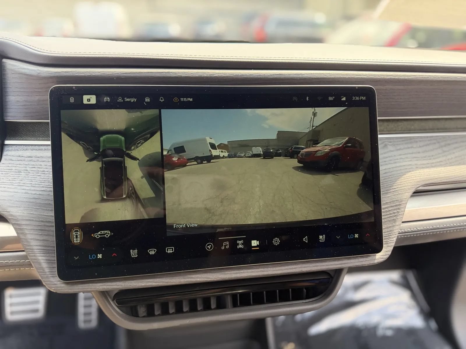 Used 2023 Rivian R1S Adventure Quad AWD/4WD image 30