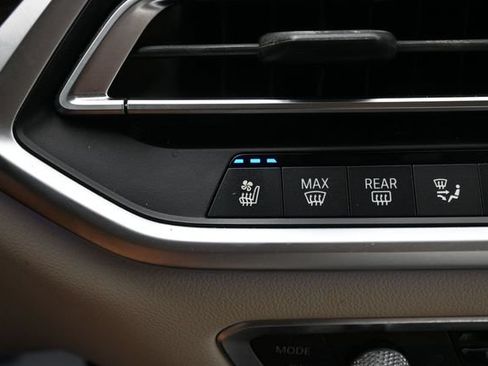 Used 2019 BMW X7 xDrive40i w/ Premium Package AWD/4WD image 20