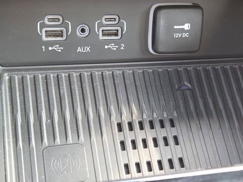 Used 2026 Jeep Grand Cherokee Limited AWD/4WD image 9