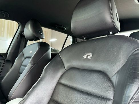 Used 2016 Volkswagen Golf R 4-Door image 7