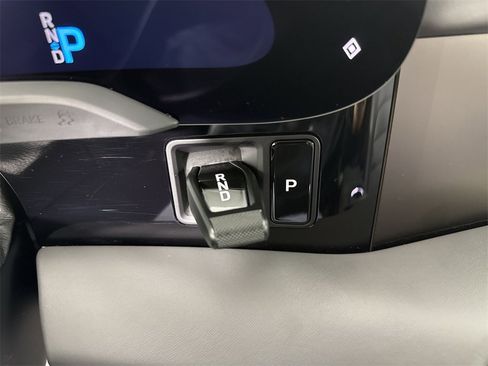 Certified 2024 Porsche Taycan image 33