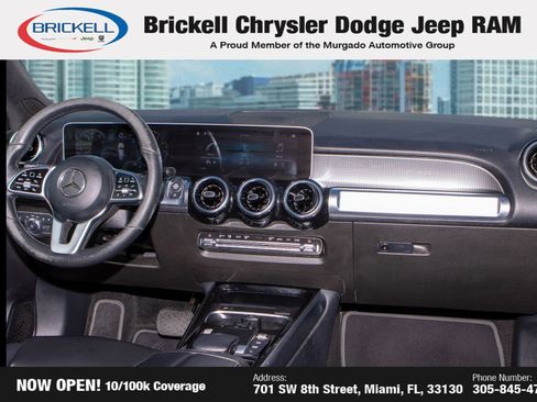 Used 2021 Mercedes-Benz GLB 250 4MATIC w/ Premium Package image 20