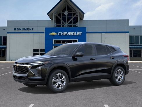 New 2026 Chevrolet Trax LS w/ Driver Confidence Package FWD image 2
