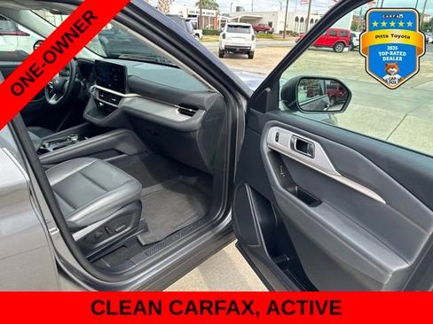 Used 2025 Ford Explorer Active w/ Active Comfort Package RWD image 11