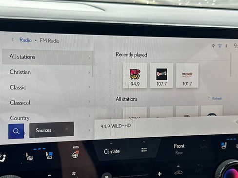 Used 2023 Lexus RX 350 w/ Cold Area Package image 26