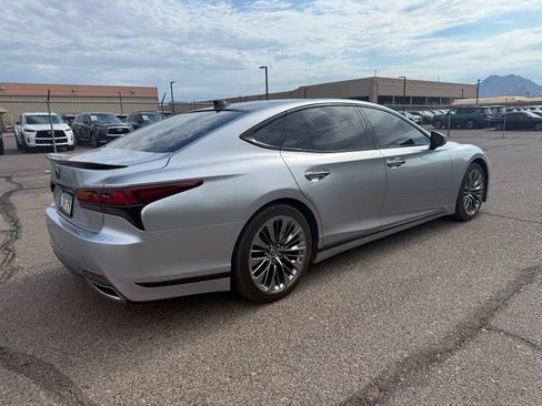 Used 2022 Lexus LS 500 w/ Interior Upgrade Package RWD image 5