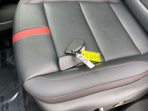 Used 2025 Chevrolet Traverse RS w/ LPO, Floor Liner Package FWD image 14
