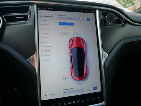 Used 2017 Tesla Model S 75D image 27