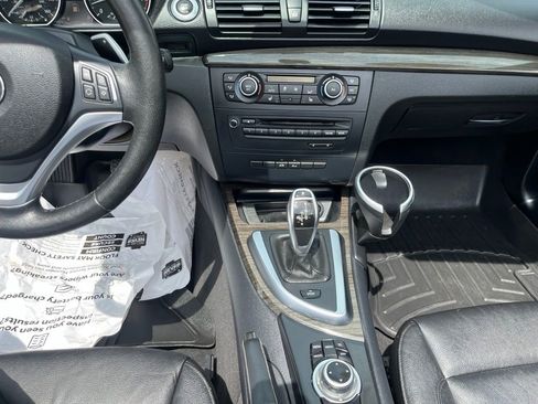 Used 2013 BMW 135i Convertible RWD image 11
