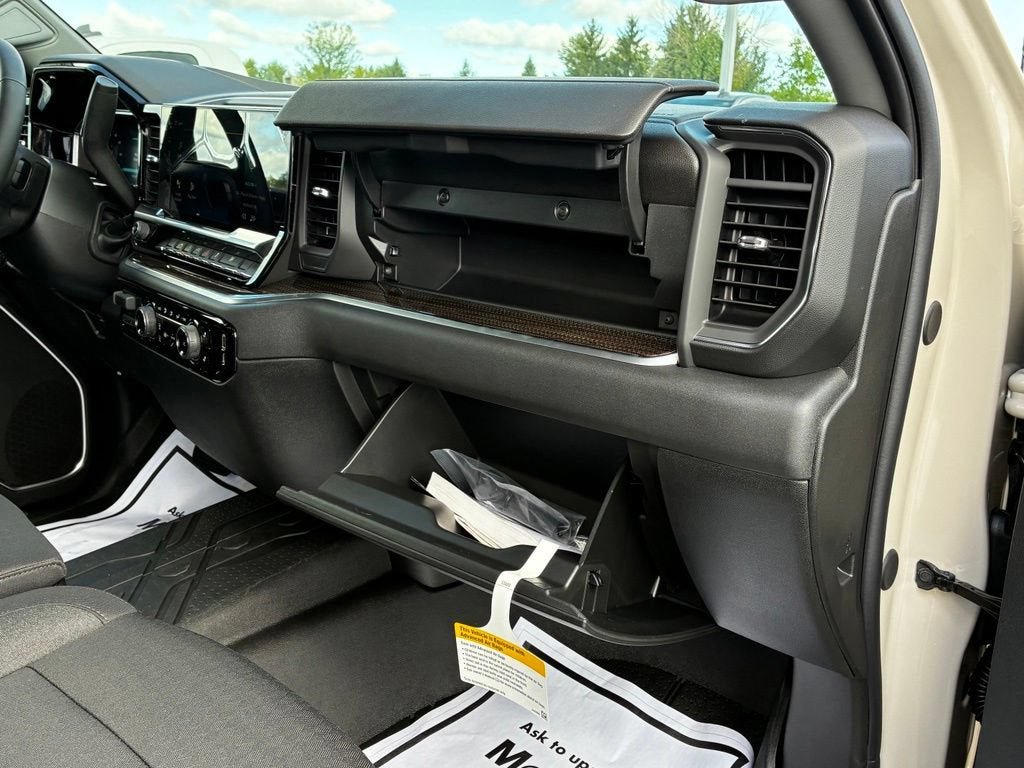 New 2026 Chevrolet Silverado 1500 RST w/ RST Select Package AWD/4WD image 28